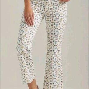 Wrangler Women's Patterned Flare Jeans - White and Multicolor